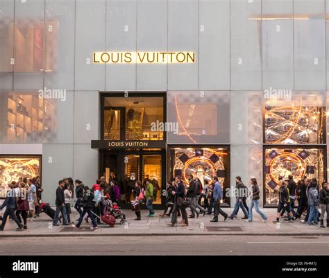 louis vuitton new york outlet|Louis Vuitton 5th ave store.